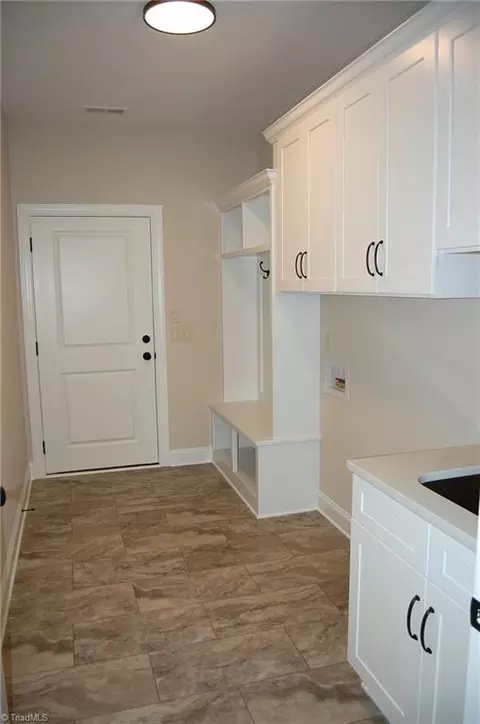 1222 Heatherbrook Dr, High Point, NC 27265 photo 15