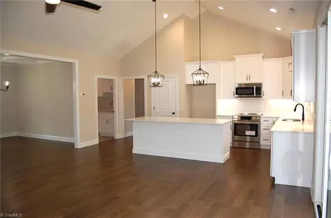 1222 Heatherbrook Dr, High Point, NC 27265 photo 11