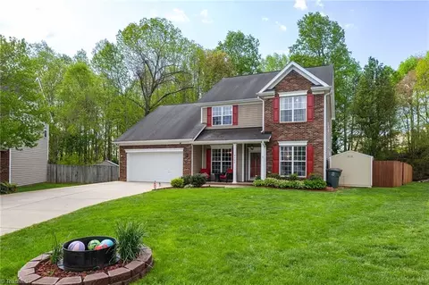 4700 Pine Glen Ct, Greensboro, NC 27410