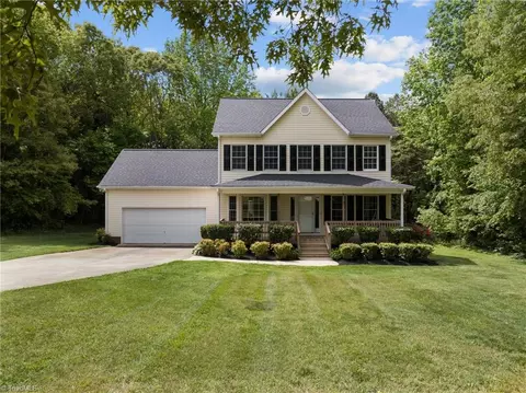 3702 Coopers Farm Rd, Greensboro, NC 27406