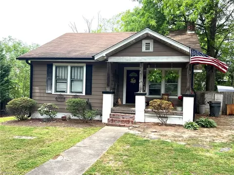 1106 Gaddy St, Reidsville, NC 27320