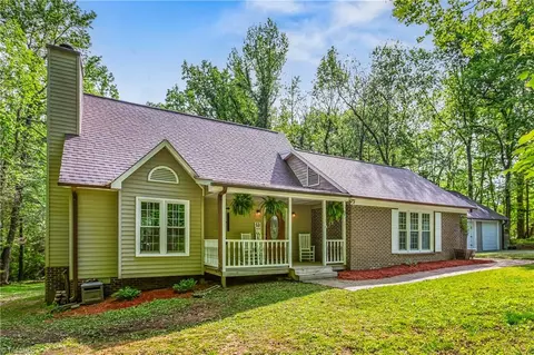 1413 Wiley Lewis Rd, Greensboro, NC 27406