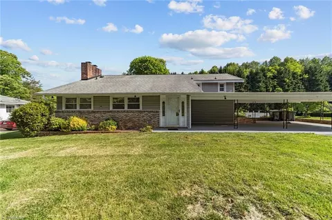 3539 Cherry Ln, Greensboro, NC 27405