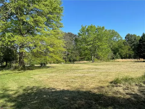473 Old Mill Dr, Summerfield, NC 27358
