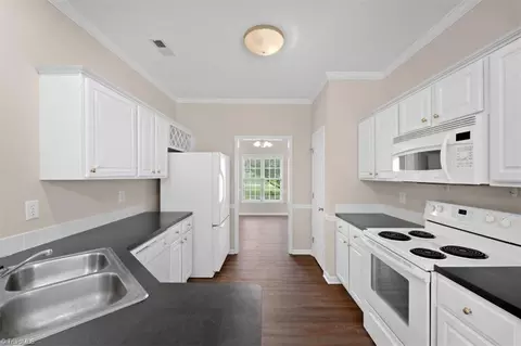 Kitchen - 244 Northridge Dr, King, NC 27021 photo 5 of 5