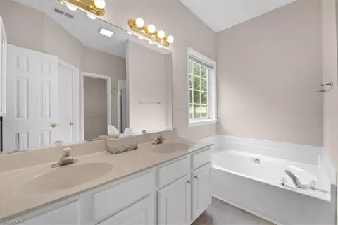 Bath - 244 Northridge Dr, King, NC 27021 photo 1 of 2