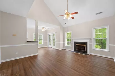 Living - 244 Northridge Dr, King, NC 27021 photo 2 of 4