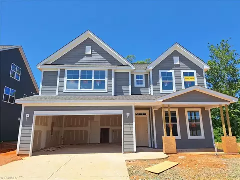 1066 Brockton Dr, Mebane, NC 27302
