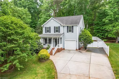 1480 Turfwood Dr, Pfafftown, NC 27040