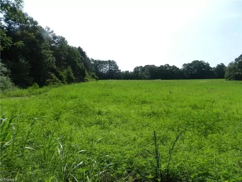 1005 Nc Highway 150, Lexington, NC 27295