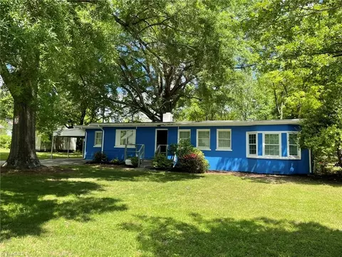 1511 Ridgewood Ave, Greensboro, NC 27405