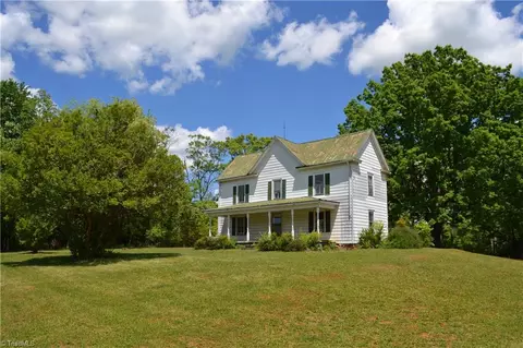 1361 Ledbetter Rd, Mayodan, NC 27027