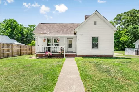 136 Main St, Cooleemee, NC 27014 photo 1