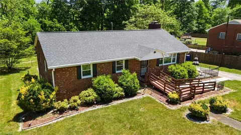 4371 Winnabow Rd, Winston Salem, NC 27105