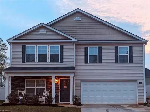 4011 Bobtail Ct, Greensboro, NC 27405