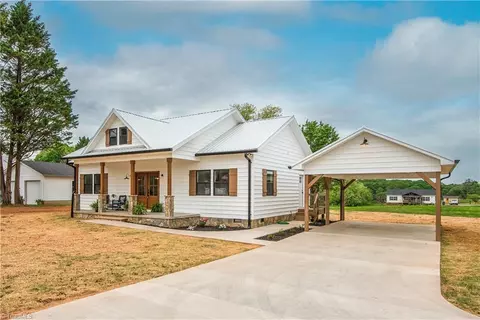 3598 Clingman Rd, Ronda, NC 28670