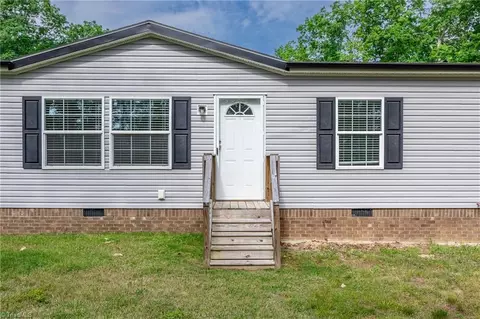 6804 Country Loop Rd, Bennett, NC 27208 photo 4