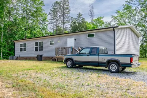 6804 Country Loop Rd, Bennett, NC 27208 photo 26