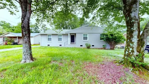 Exterior - 1606 Grantham Dr, High Point, NC 27265 photo 5 of 5