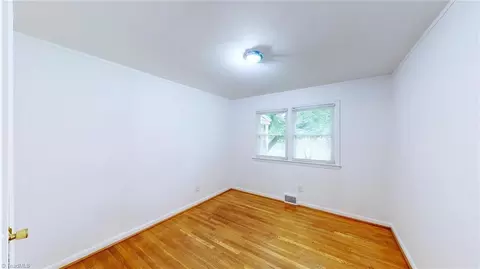 Bedroom - 1606 Grantham Dr, High Point, NC 27265 photo 3 of 15