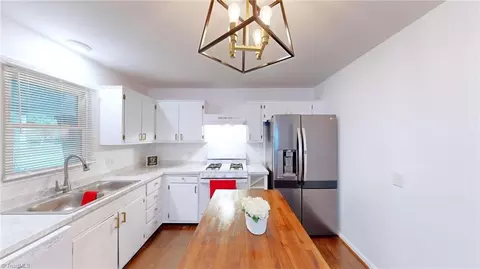 Kitchen - 1606 Grantham Dr, High Point, NC 27265 photo 3 of 4