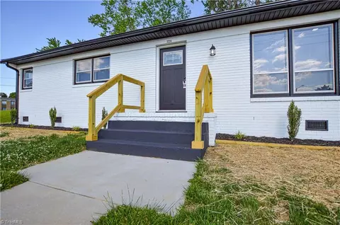 3224 Yanceyville St, Greensboro, NC 27405