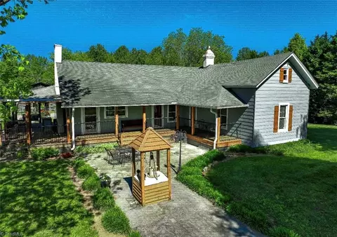2742 Simpson Mill Rd, Mount Airy, NC 27030