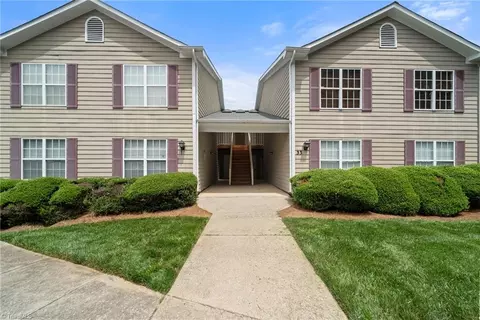 33 Meadowood Glen Way #A, Greensboro, NC 27409