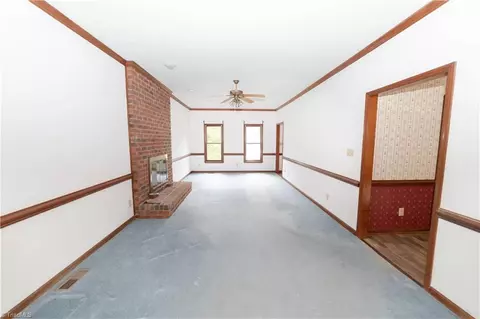 Living - 4720 Oakview Dr, Trinity, NC 27370 photo 2 of 3