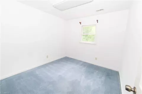 Bedroom - 4720 Oakview Dr, Trinity, NC 27370 photo 4 of 7