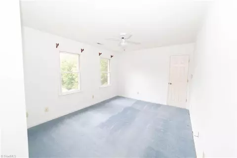 Bedroom - 4720 Oakview Dr, Trinity, NC 27370 photo 2 of 7
