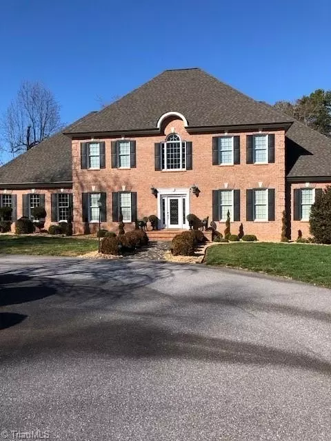 392 Cedar Creek Dr, State Road, NC 28676