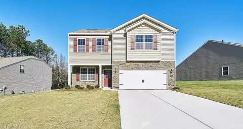 7440 Buckpasser Dr, Greensboro, NC 27455