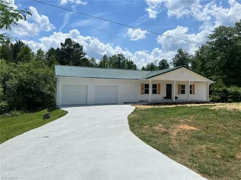 1110 Ralph Tuttle Rd, Walnut Cove, NC 27052