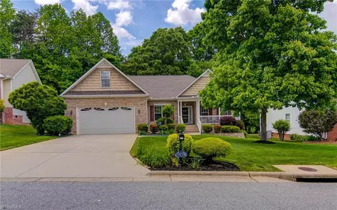 3959 Navy Pl, High Point, NC 27265 photo 3