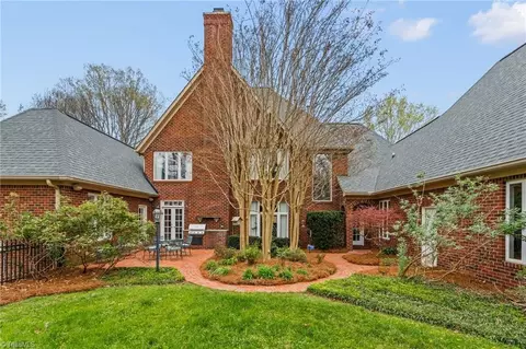 Exterior - 1235 Devonshire Ave, High Point, NC 27262 photo 6 of 7