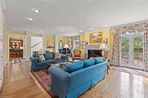 Living - 1235 Devonshire Ave, High Point, NC 27262 photo 3 of 4