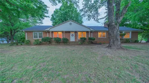 8729 Kerrs Chapel Rd, Elon, NC 27244