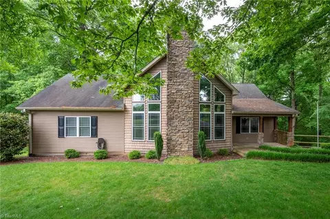 383 Armsworthy Rd, Advance, NC 27006
