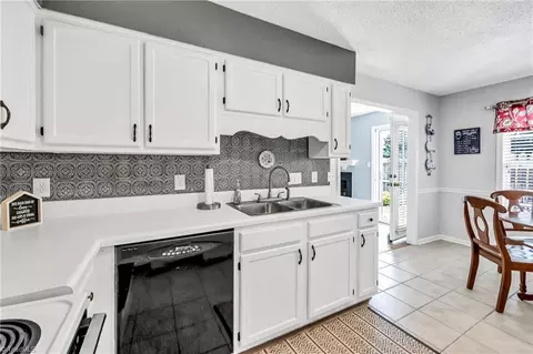 2952 Eagle Pointe Dr, High Point, NC 27265 photo 10
