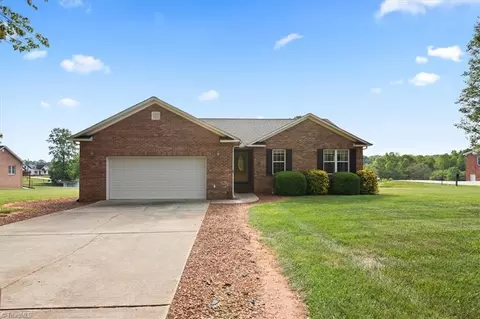 706 Carson Rd, Pilot Mountain, NC 27041