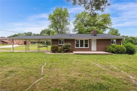 2846 Old Salisbury Rd, Winston Salem, NC 27127