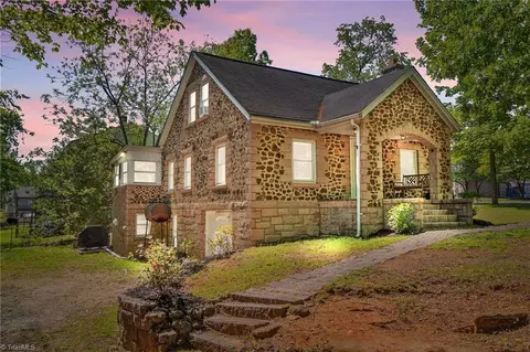 211 Bank St W, Salisbury, NC 28146