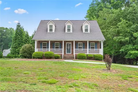2195 Denise Ln, Winston Salem, NC 27127