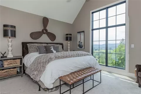 542 Hawks Nest Trl, Purlear, NC 28665 photo 38