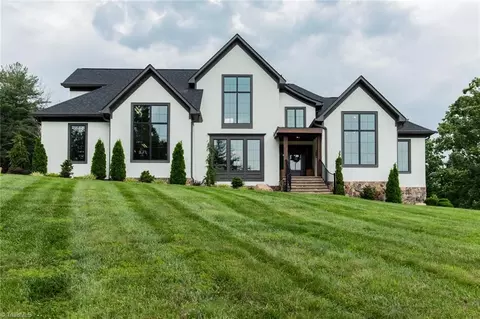 542 Hawks Nest Trl, Purlear, NC 28665 photo 10