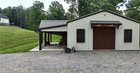 542 Hawks Nest Trl, Purlear, NC 28665 photo 5