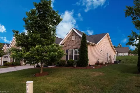6237 Queens Gate Ct, Clemmons, NC 27012 photo 3