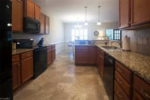 6237 Queens Gate Ct, Clemmons, NC 27012 photo 7