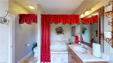 Bath - 7222 Tanner Ct, Trinity, NC 27370 photo 1 of 2